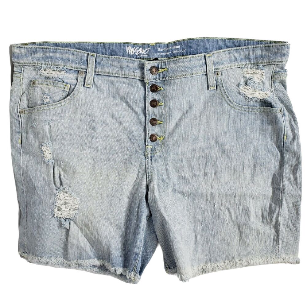 Mossimo Shorts Women Size 18 Mid Rise Boyfriend Light Wash Button Fly Distressed